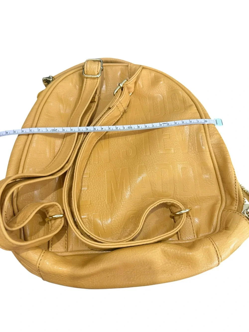 Steve Madden compact dome